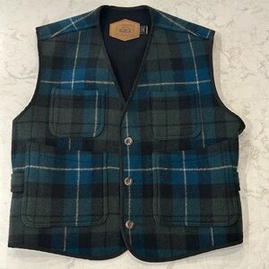 Vintage Woolrich Buffalo Plaid 987 Women’s Large Wool Blend Vest